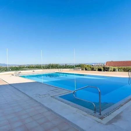 Luxury In Boavista Golf & * Lagos