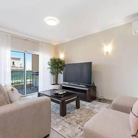 Luxury In Boavista Golf & * Lagos