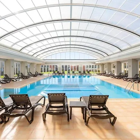 Luxury In Boavista Golf & * Lagos